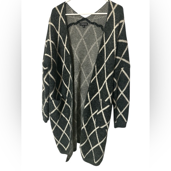 Charcoal Grey/ Black and White Cardigan sweater w pockets - Picture 8 of 8